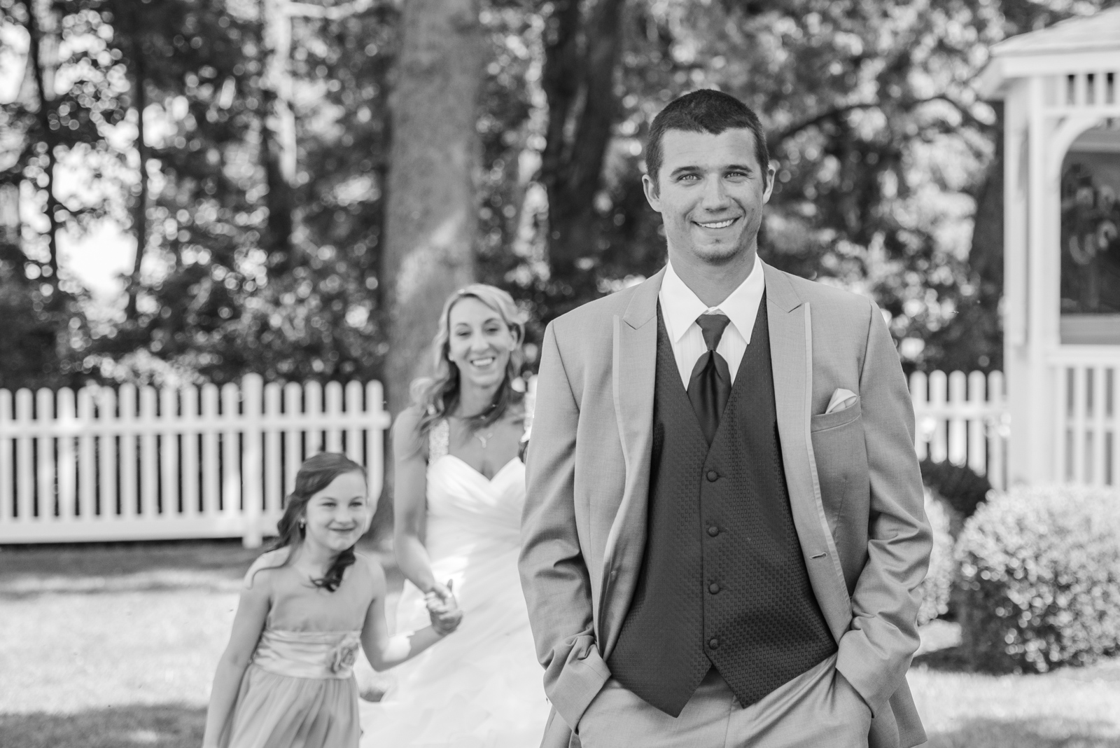 Groom waiting for 1st look with Bride
